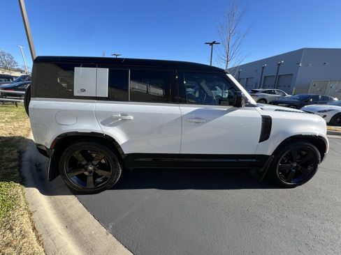 Certified 2023 Land Rover Defender 110 V8 image 8