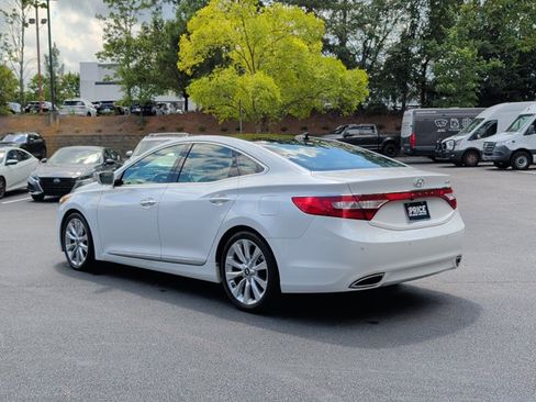Used 2014 Hyundai Azera Limited w/ Option Group 02 FWD image 6