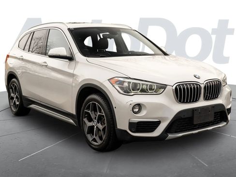 Used 2018 BMW X1 xDrive28i w/ Premium Package image 4