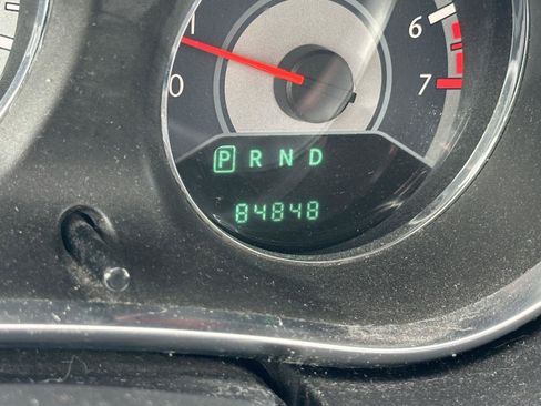 Used 2014 Chrysler 200 LX FWD image 13