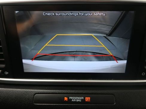 Used 2020 Kia Sportage LX FWD image 6