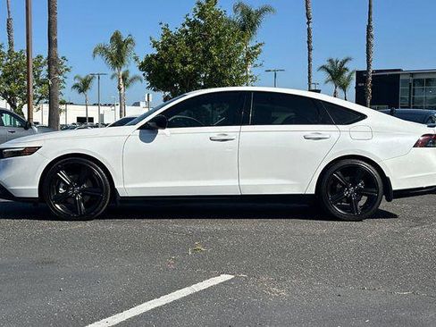 Used 2023 Honda Accord Sport image 7
