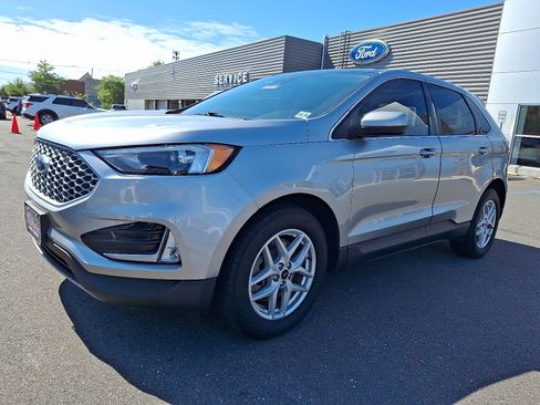 Certified 2023 Ford Edge SEL w/ Convenience Package image 5