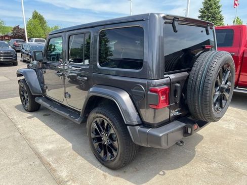 Certified 2025 Jeep Wrangler Unlimited Sahara AWD/4WD image 4