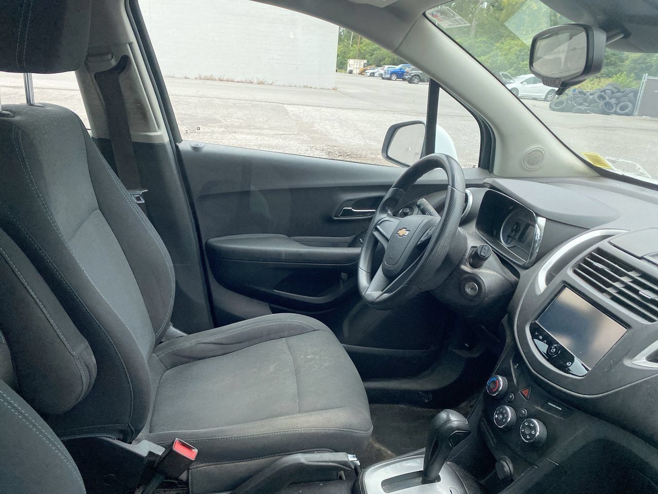 Used 2016 Chevrolet Trax LS AWD/4WD image 4