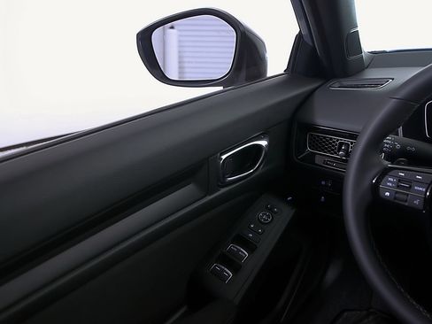 Used 2025 Honda Civic Sport image 19