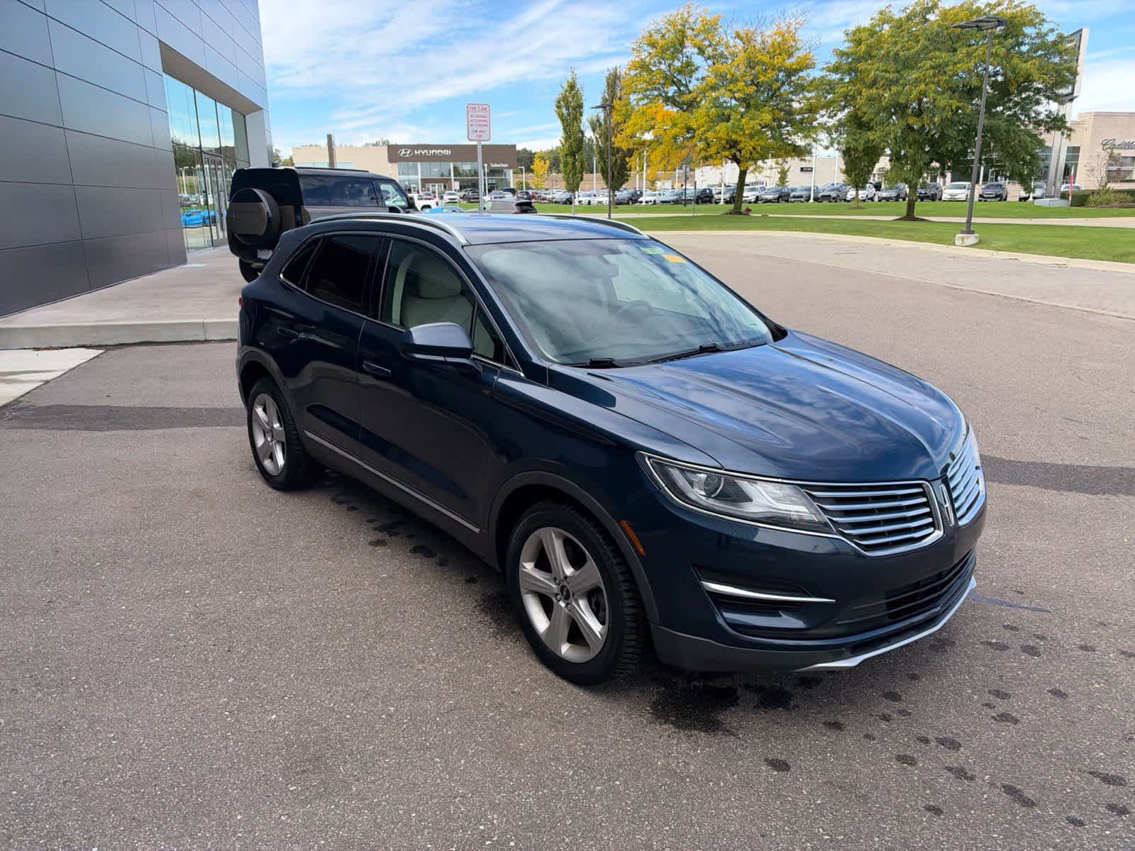 Used 2017 Lincoln MKC Premiere AWD/4WD image 7