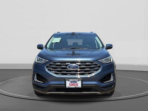 Certified 2019 Ford Edge Titanium FWD image 3