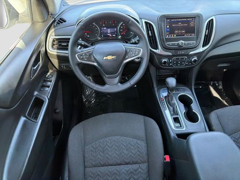 Used 2022 Chevrolet Equinox LT image 17