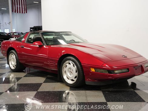 Used 1991 Chevrolet Corvette ZR-1 RWD image 17