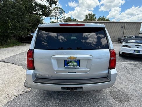 Used 2020 Chevrolet Suburban LT image 5