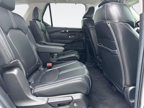 Used 2024 Honda Pilot EX-L image 18
