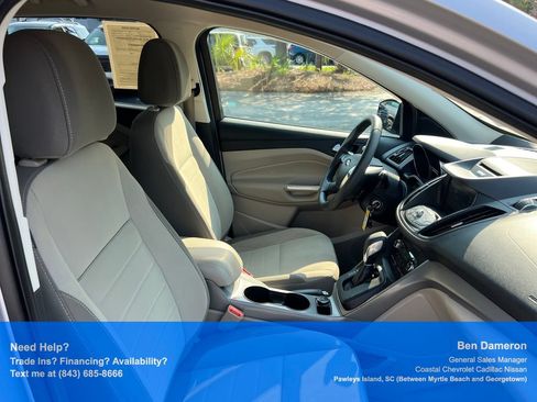 Used 2014 Ford Escape SE w/ Equipment Group 201A FWD image 22