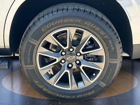 Used 2021 Chevrolet Tahoe Z71 w/ Z71 Signature Package AWD/4WD image 40