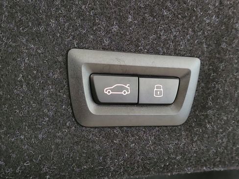 Used 2026 BMW M3 Competition image 9