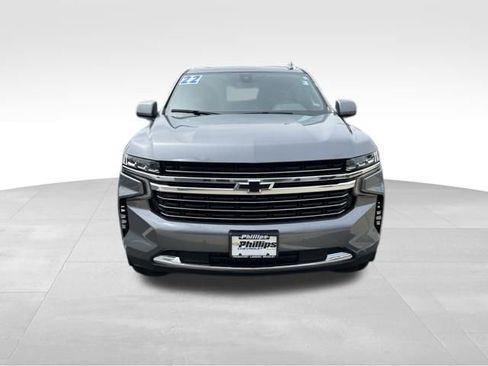 Used 2022 Chevrolet Tahoe LT w/ Luxury Package AWD/4WD image 2