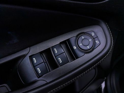 Used 2023 Buick Encore GX Preferred w/ Cold Weather Comfort Package FWD image 16
