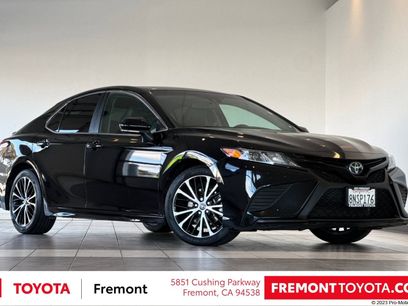 Used 2020 Toyota Camry SE w/ Convenience Package