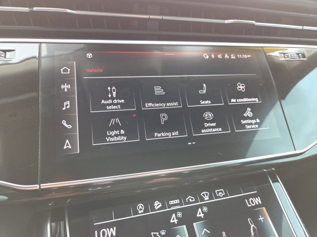 Used 2021 Audi Q8 Prestige w/ Prestige Package AWD/4WD image 14