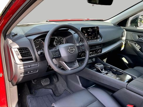New 2026 Nissan Rogue SV FWD image 8