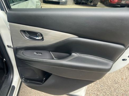 Used 2018 Nissan Murano SL w/ Cargo Package FWD image 17