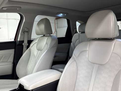 Used 2024 Kia Sorento SX image 5