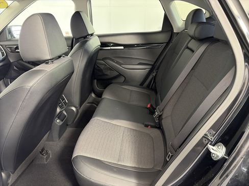 Certified 2023 Kia Seltos Nightfall Edition image 7