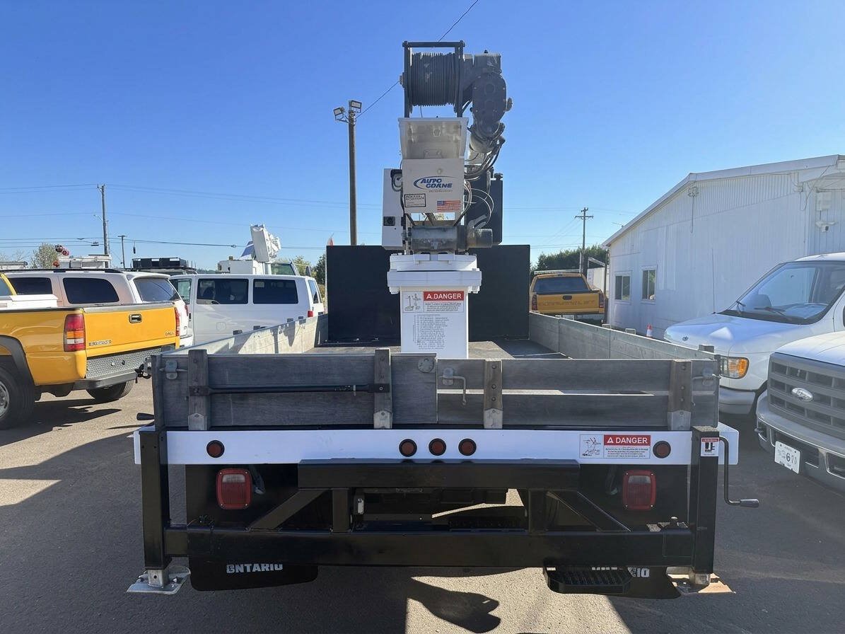 Used 2010 Ford F550 2WD Regular Cab Super Duty image 7