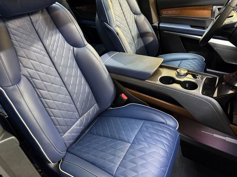New 2026 Cadillac Vistiq Premium Luxury AWD/4WD image 55