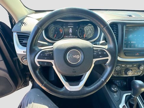 Used 2016 Jeep Cherokee Limited AWD/4WD image 7