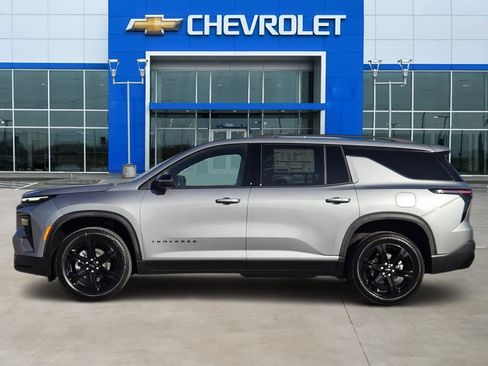 New 2027 Chevrolet Traverse LT w/ Midnight/Sport Edition FWD image 3