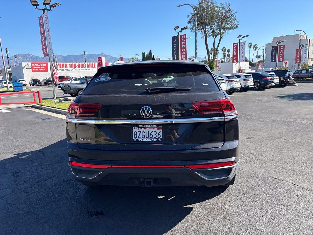 Used 2022 Volkswagen Atlas Cross Sport SE FWD image 6