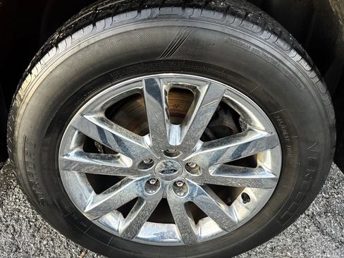 Used 2014 Ford Edge SEL w/ Equipment Group 205A image 8