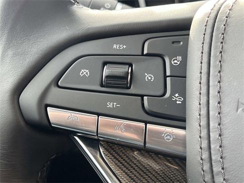 Certified 2025 Cadillac XT6 Premium Luxury w/ Platinum Package image 28