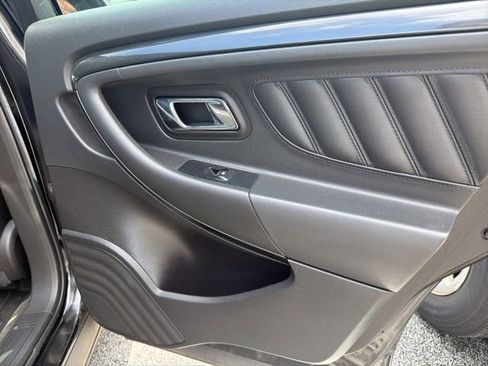 Used 2013 Ford Taurus SHO AWD/4WD image 14