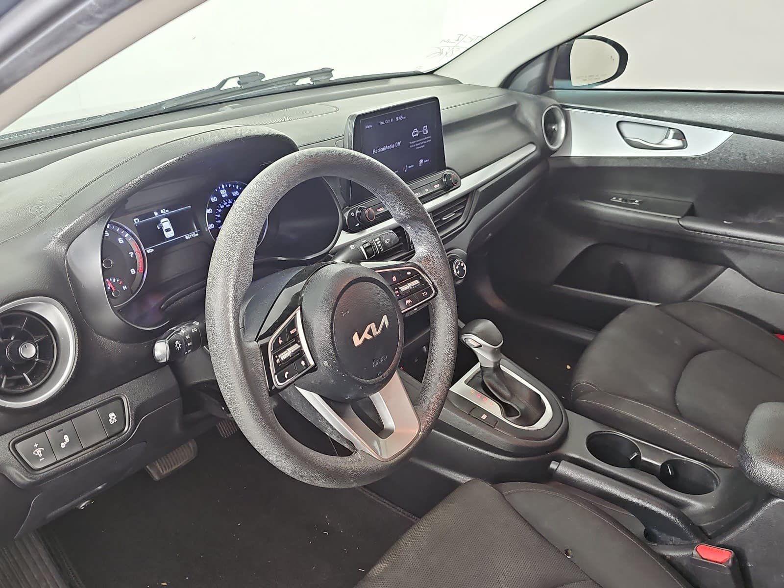Used 2024 Kia Forte LXS w/ LXS Technology Package FWD image 14