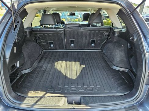 Used 2017 Subaru Outback 2.5i Limited w/ Popular Package #5 AWD/4WD image 11