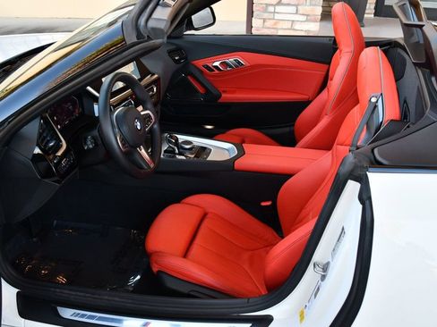 Used 2023 BMW Z4 sDrive30i w/ Premium Package image 53