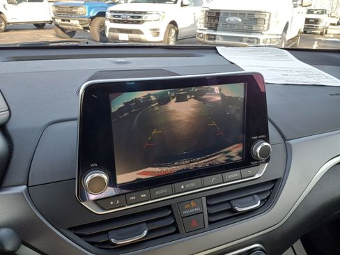 Used 2024 Nissan Altima 2.5 SR image 19