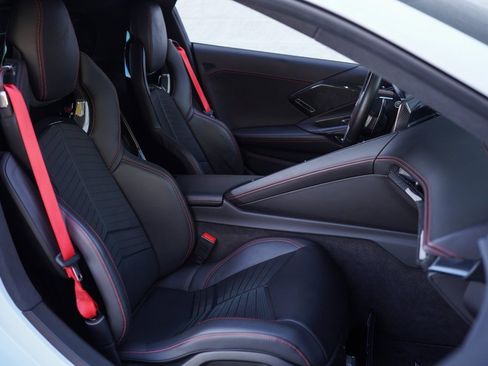 Used 2020 Chevrolet Corvette Stingray w/ 3LT Preferred Equipment Group image 23