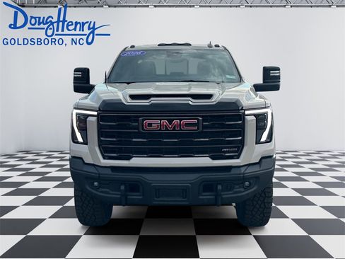 New 2026 GMC Sierra 2500 AT4X w/ AT4X AEV Edition image 8