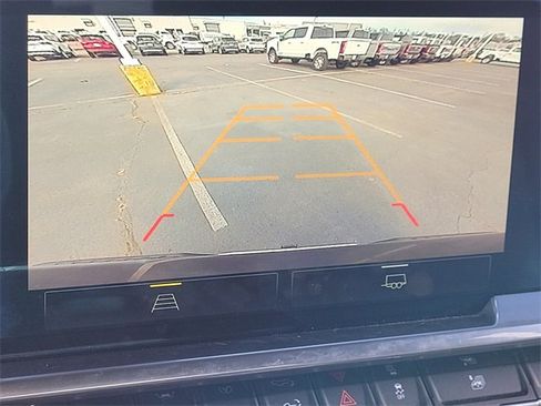 Used 2022 Chevrolet Silverado 1500 LT image 20