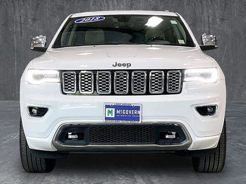 Used 2018 Jeep Grand Cherokee Overland AWD/4WD image 2