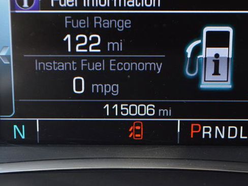 Used 2017 GMC Acadia SLE w/ Driver Alert Package I FWD image 16