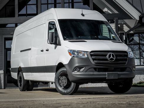 Used 2026 Mercedes-Benz Sprinter 3500 image 1