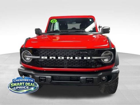 Used 2023 Ford Bronco Wildtrak image 8