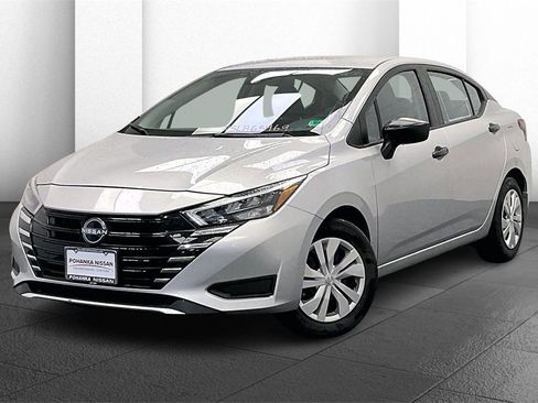 Certified 2025 Nissan Versa S w/ Trunk Package image 11