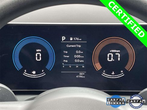 Certified 2025 Hyundai Santa Cruz SE image 18