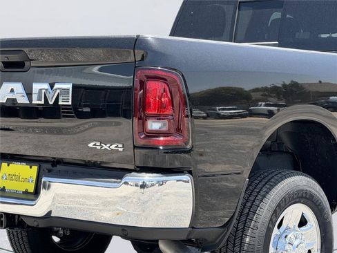 Used 2025 RAM 2500 Tradesman AWD/4WD image 10