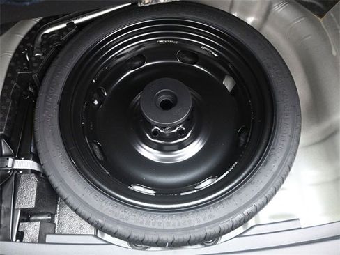 New 2025 Volkswagen Taos S image 16